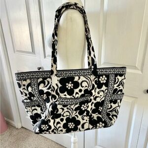 Vera Bradley get carried away tote bag xlarge size Night & Day purse/luggage